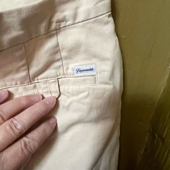 Faconnable size 6 high waisted tan shorts. - Picture 3 of 5